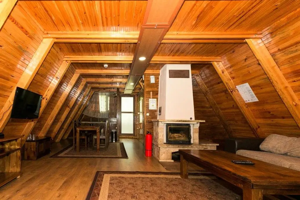 Девин: Romantica Forest Holiday Village