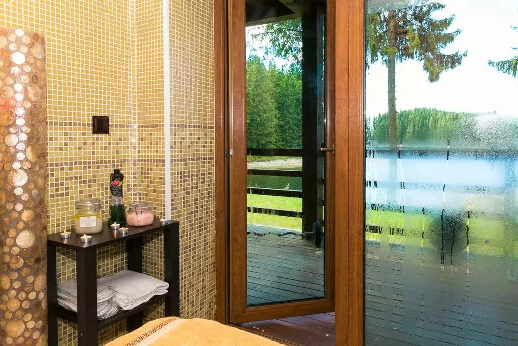 Девин: Romantica Forest Holiday Village