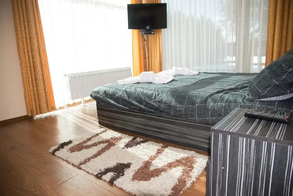 Девин: Romantica Forest Holiday Village