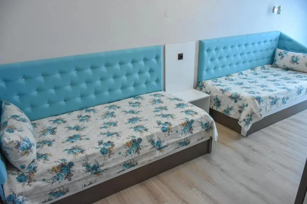 Бургас: Family Hotel White Rose