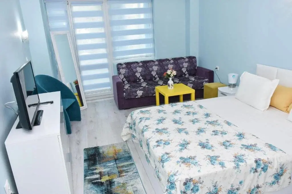 Бургас: Family Hotel White Rose