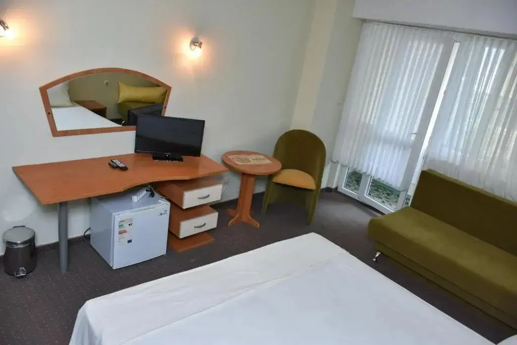 Бургас: Family Hotel White Rose