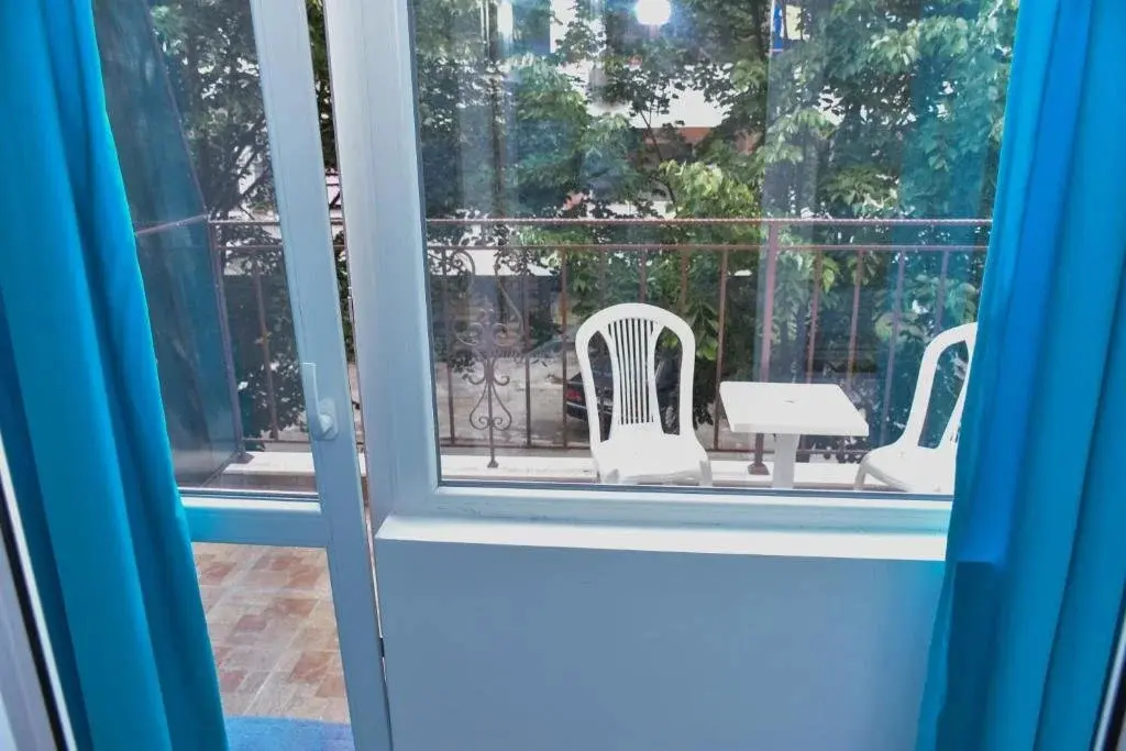 Бургас: Family Hotel White Rose