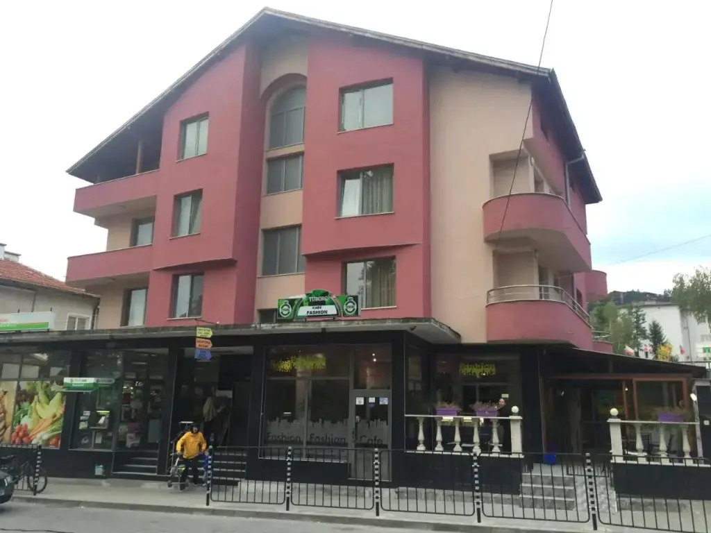 Велинград: Guest House Neliya