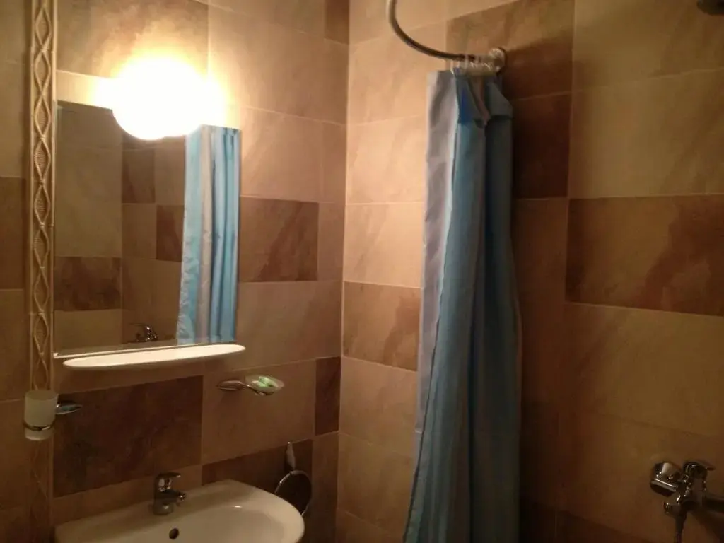 Солнечный берег: Hotel Deykin
