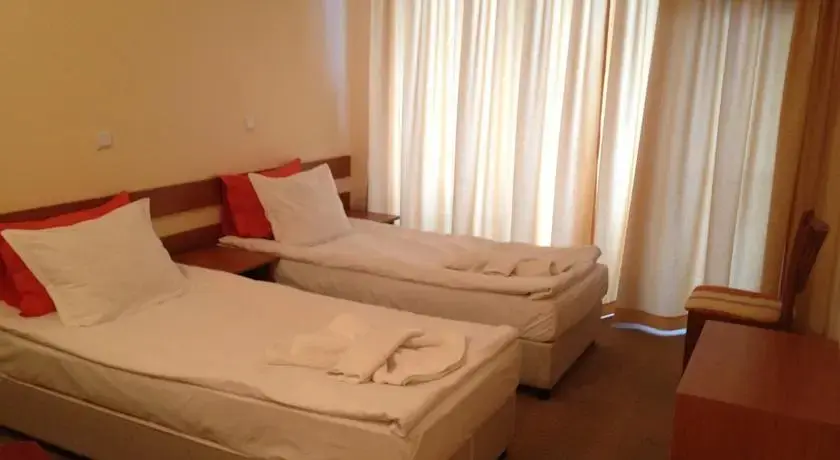 Солнечный берег: Hotel Deykin