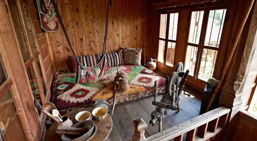 Сливен: Zheravna Ecohouse