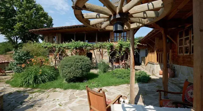 Сливен: Zheravna Ecohouse