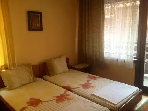 Несебр: Hemus Guest House