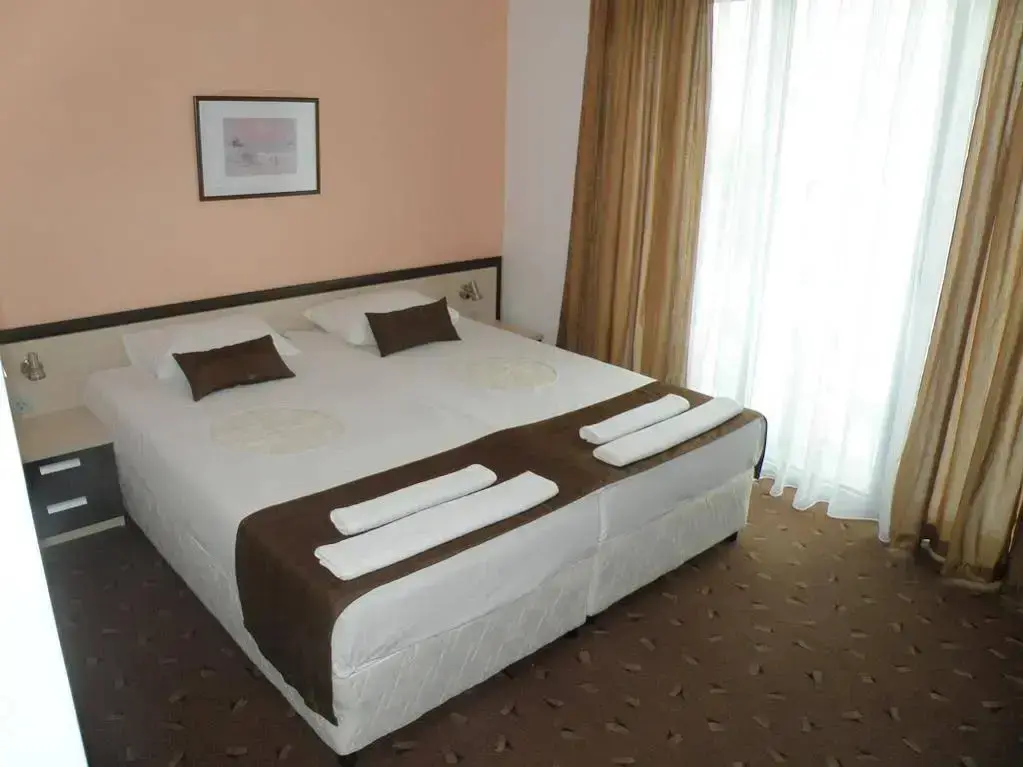 Равда: Makao Family Hotel