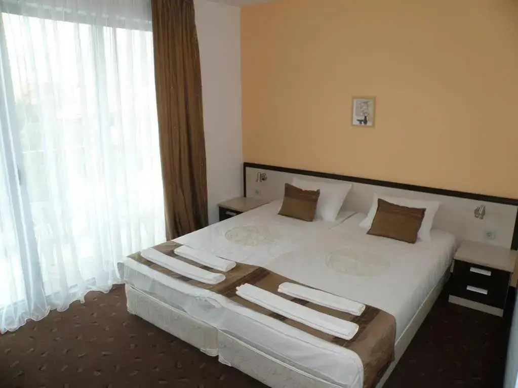 Равда: Makao Family Hotel