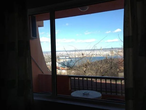 Варна: Family Hotel Zelenika