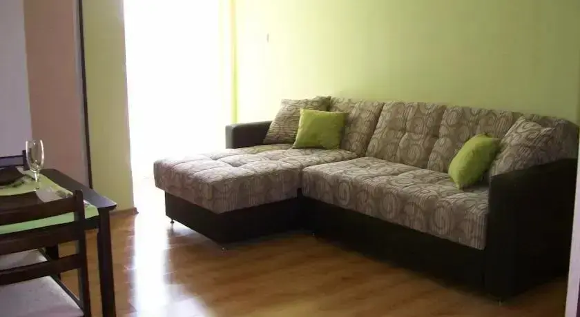 Солнечный берег: Violet Garden Apart Complex