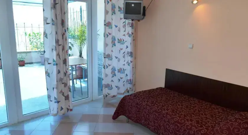 Созополь: Mistral Apartments