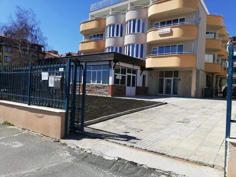 Равда: Hotel Panorama