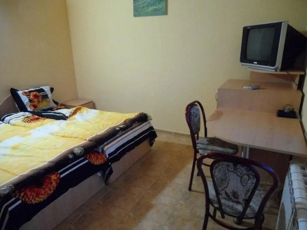 Варна: Family Hotel Mira