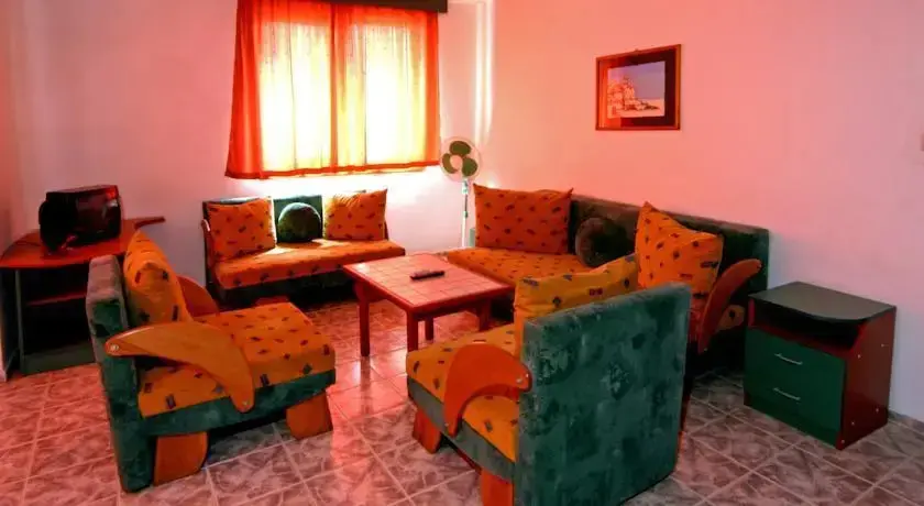 Варна: Family Hotel Argo