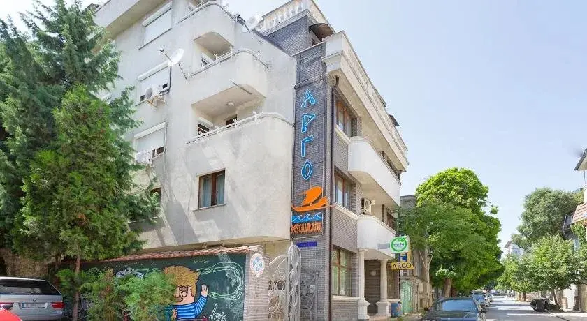 Варна: Family Hotel Argo