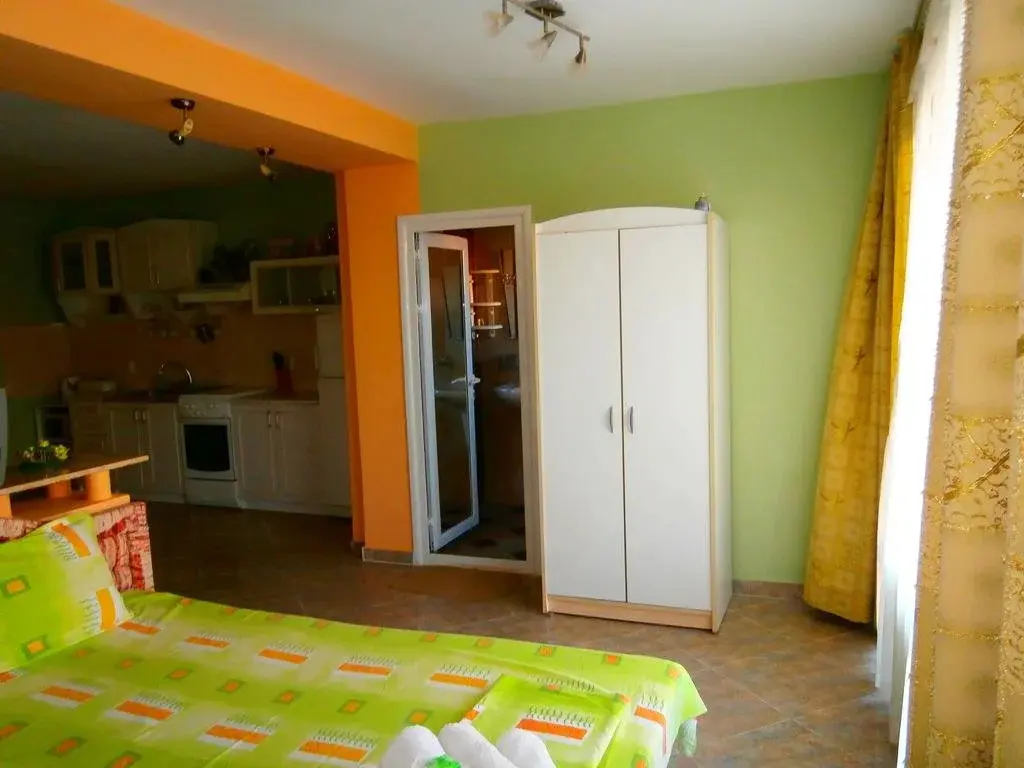 Созополь: Terzievi Family House