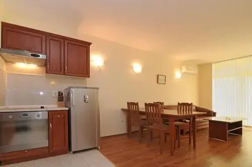 Солнечный берег: Apartments in Semiramida Gardens