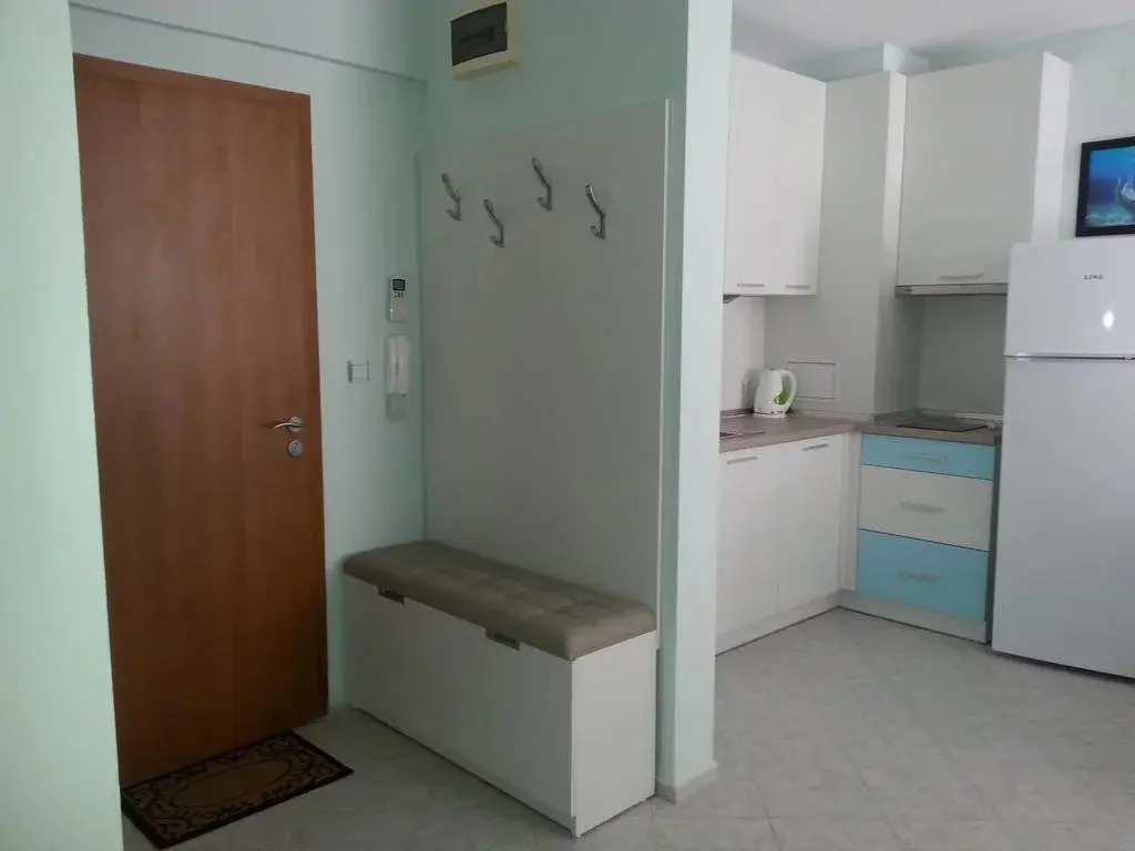 Солнечный берег: Pirop City Apartments