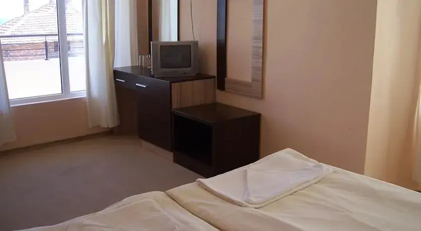 Обзор: Hotel Akris