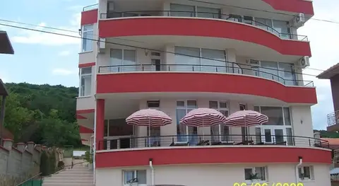 Hotel Akris — фото 1