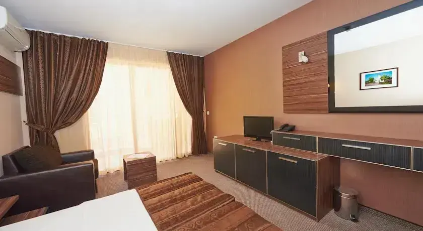 Поморие: Coral Family Hotel