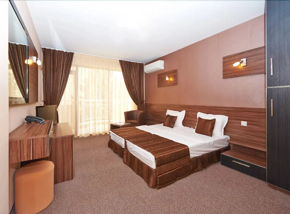 Поморие: Coral Family Hotel