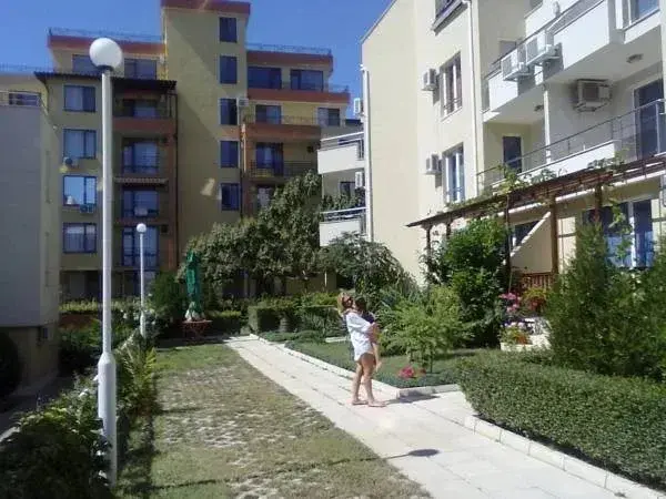 Свети Влас: Sea View Apartments