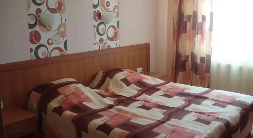 Каварна: Trite Kestena Guestrooms