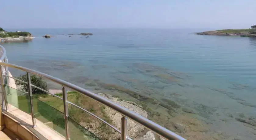 Царево: Hotel Koraba