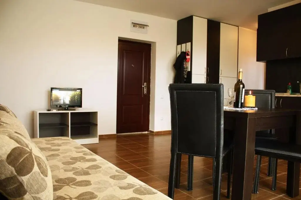 Приморско: Guest House ASK