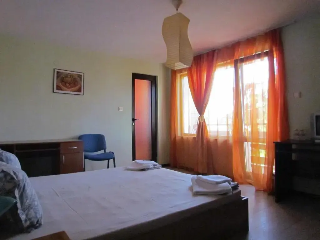 Варна: Guest House Dvata Bora