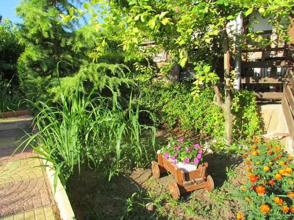 Варна: Guest House Dvata Bora