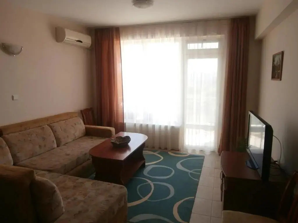 Созополь: Villa Rouge