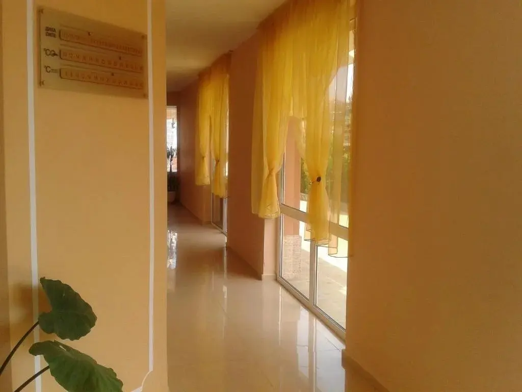 Созополь: Family Hotel Perla
