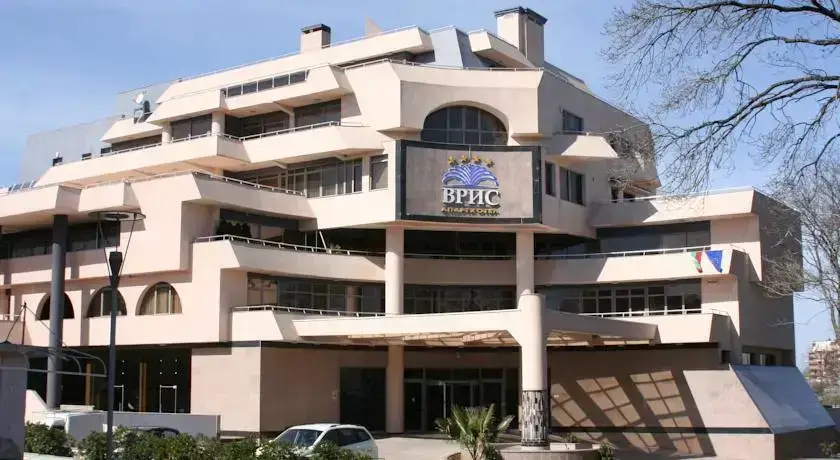 Aparthotel VRIS — фото 1