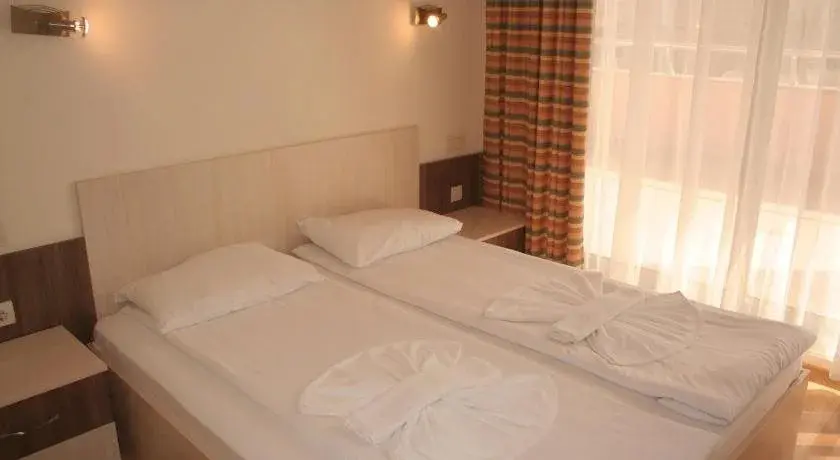 Царево: Aparthotel VRIS