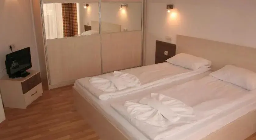 Царево: Aparthotel VRIS