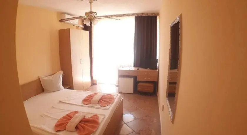 Варна: Hotel Angy