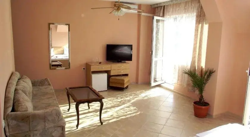 Варна: Hotel Angy