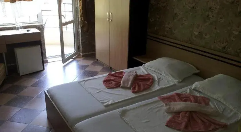 Варна: Hotel Angy