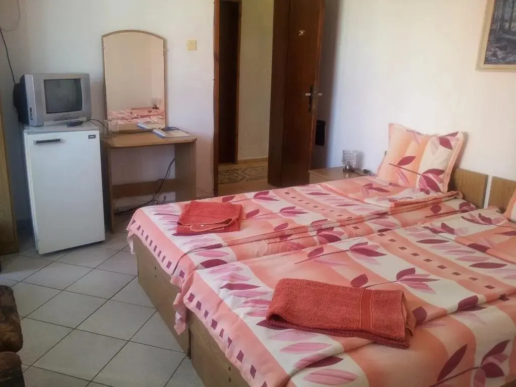 Лозенец: Guest House Nikolovi