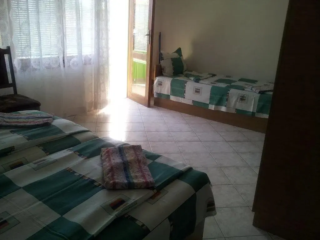Лозенец: Guest House Nikolovi