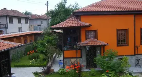 Guest House & Tavern At The Ladys (Chorbadzhiyka) — фото 1