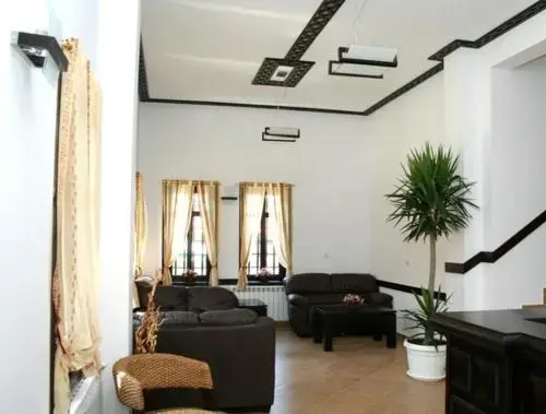 Ардино: Hotel Enchevi Strannopriemnici