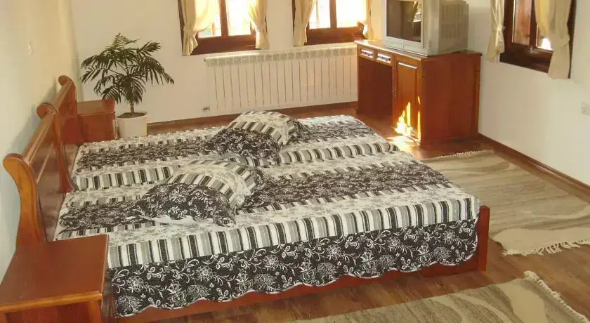 Ардино: Hotel Enchevi Strannopriemnici