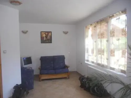 Троян: Guest House Pandukov