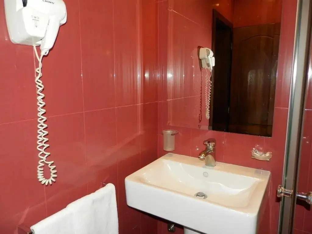 Троян: Family Hotel Strannopriemnitza